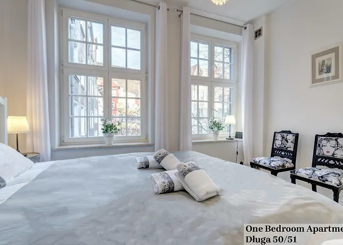 Dluga And Dlugi Targ *